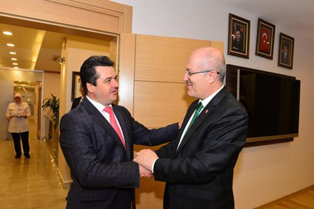 Sıcak Ve Samimi Ziyaret